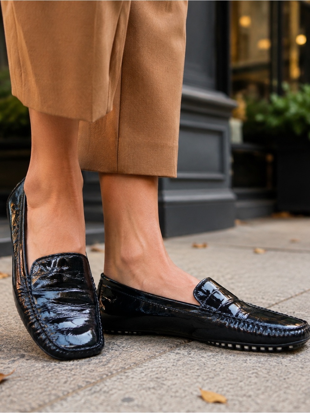 Stuart Weitzman Black Patent Leather Women's Loafers size 9 m